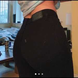 Black Distressed Levi Jeans